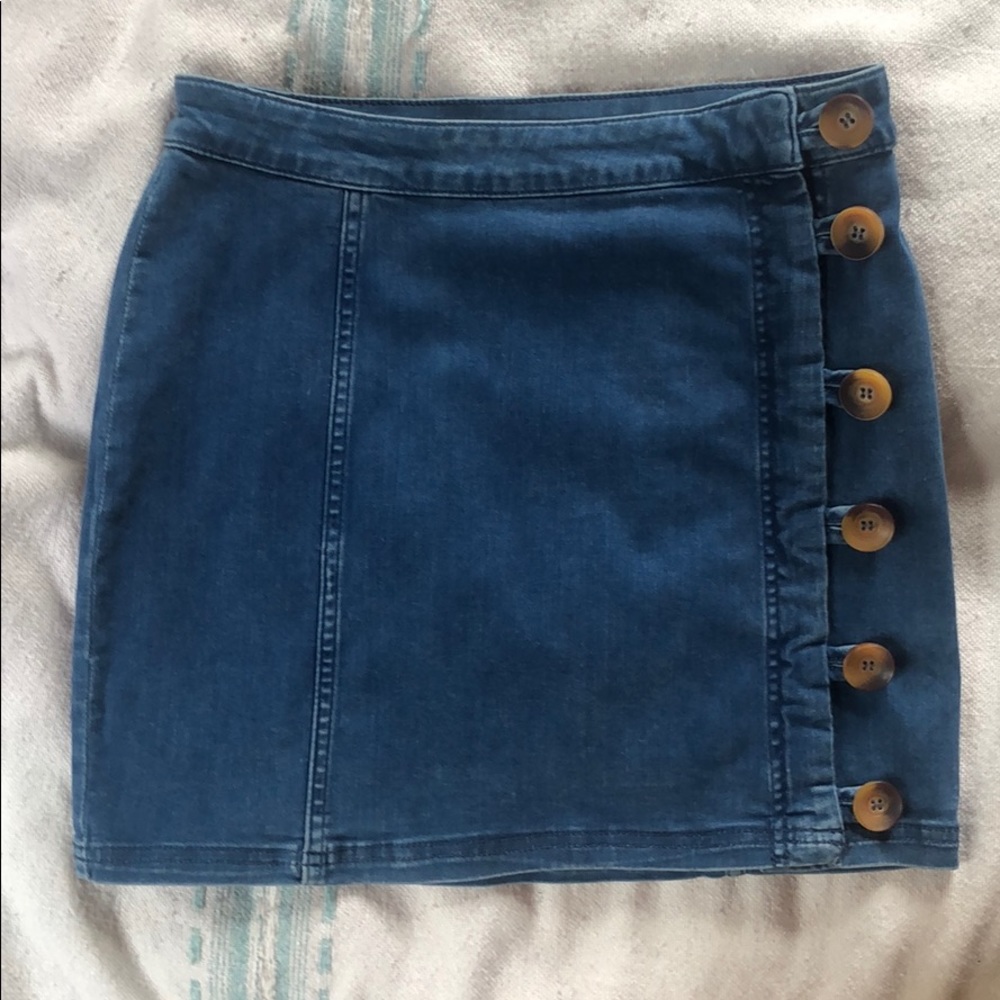 NEVER WORN Free People button skirt!